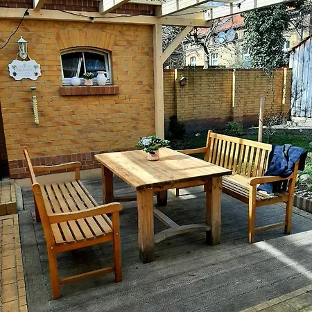 Glashuettchen Mit 2 Schlafzimmern, Sauna Und Schoenem Garten Annahutte