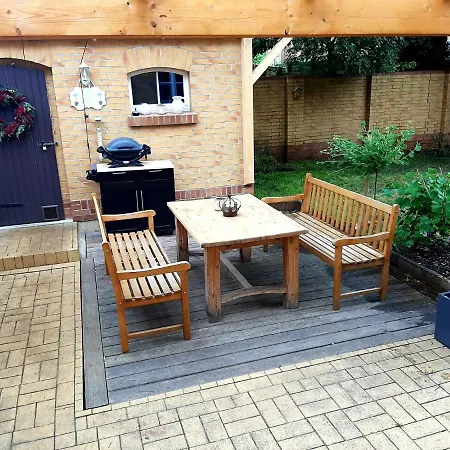 Glashuettchen Mit 2 Schlafzimmern, Sauna Und Schoenem Garten Annahutte