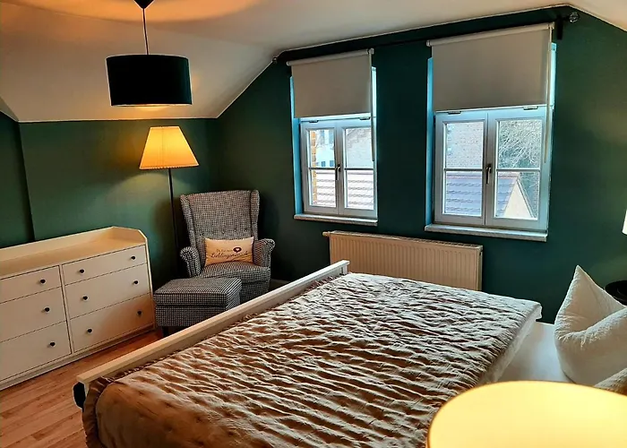 Glashuettchen Mit 2 Schlafzimmern, Sauna Und Schoenem Garten Hébergement de vacances Annahutte