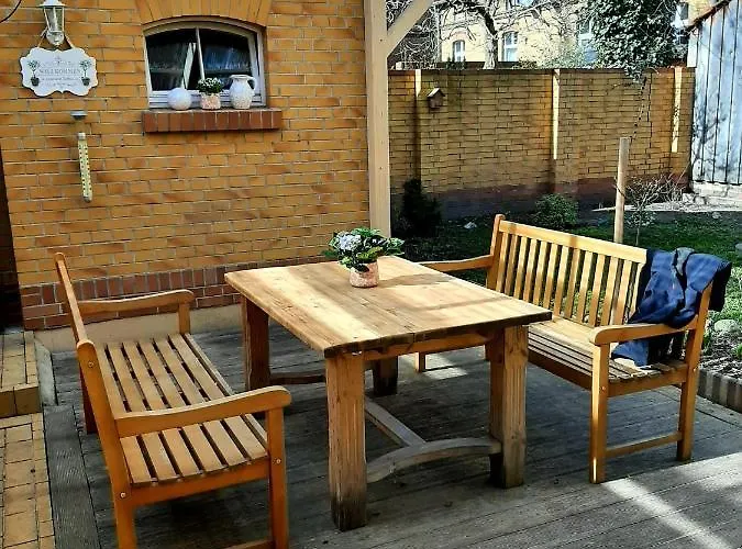 Glashuettchen Mit 2 Schlafzimmern, Sauna Und Schoenem Garten Annahutte