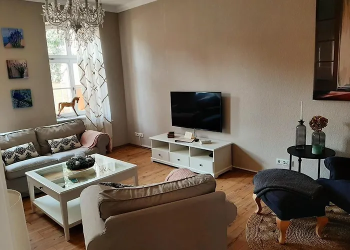 Glashuettchen Mit 2 Schlafzimmern, Sauna Und Schoenem Garten Semesterbostad *