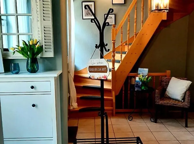 Glashuettchen Mit 2 Schlafzimmern, Sauna Und Schoenem Garten * Annahutte