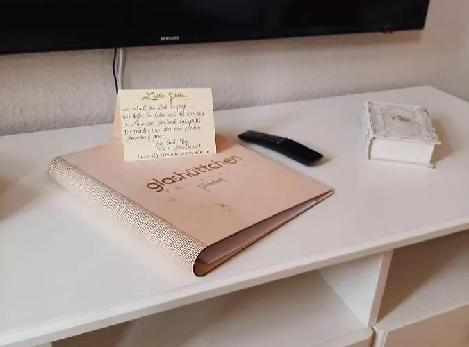 Glashuettchen Mit 2 Schlafzimmern, Sauna Und Schoenem Garten Annahutte