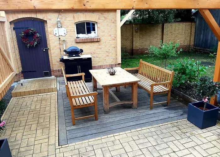 Glashuettchen Mit 2 Schlafzimmern, Sauna Und Schoenem Garten Annahutte