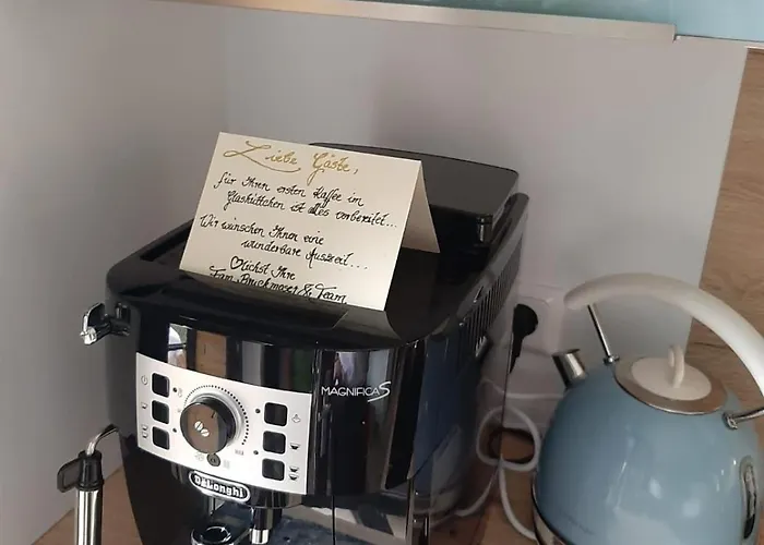 Glashuettchen Mit 2 Schlafzimmern, Sauna Und Schoenem Garten